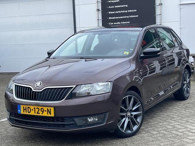 Bruin Gebruikt 2015 Skoda Rapid Hatchback | € 7.999 (Eerlijke prijs) - Afbeelding 1/4