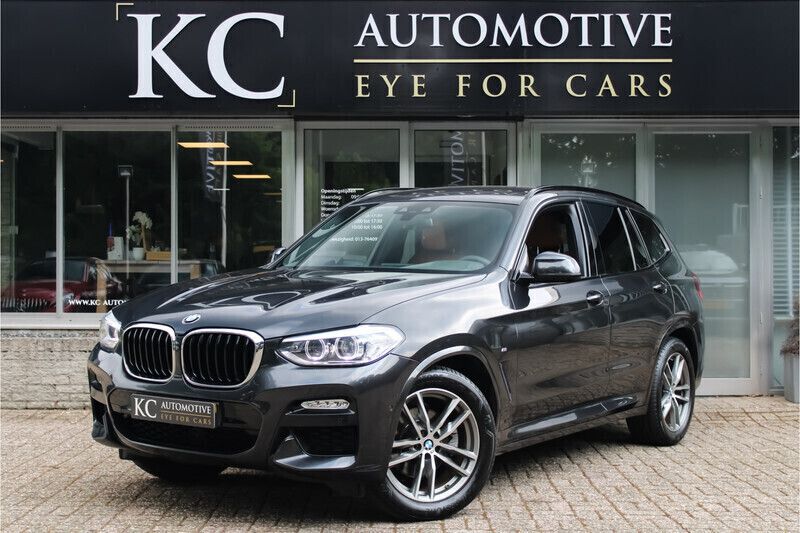Grijs Gebruikt 2018 BMW X3 M Sport SUV | € 27.945 - Afbeelding 1/4