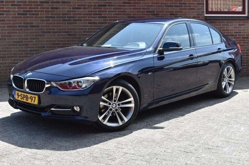 Blauw Gebruikt 2013 BMW 320 Efficient Dynamics Sedan | € 9.949 (Goede deal) - Afbeelding 1/4