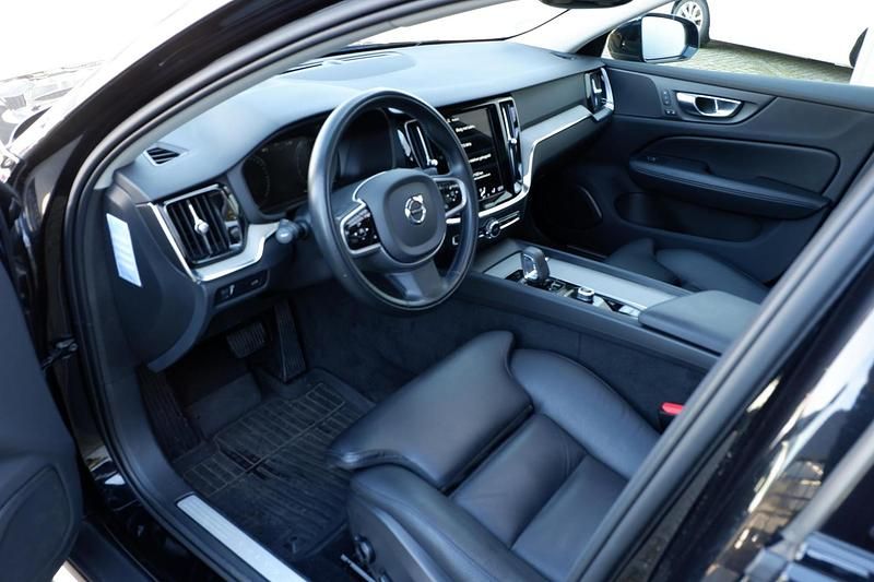 Occasion Volvo V60 CC Pro 251 PK (184 kW) 2021 Zwart Stationwagen