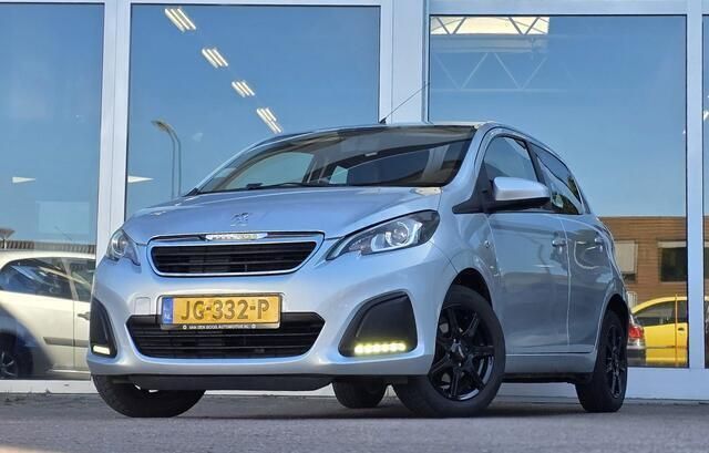 Grijs Gebruikt 2015 Peugeot 108 Active Hatchback | € 5.894 (Eerlijke prijs) - Afbeelding 1/3
