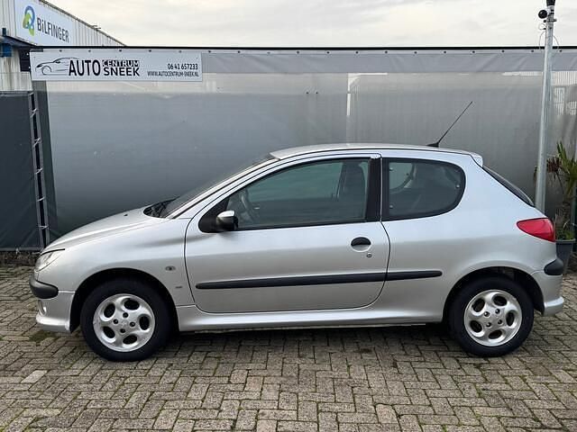 Occasion Peugeot 206 75 PK (55 kW) 2003 Grijs (metallic) Hatchback