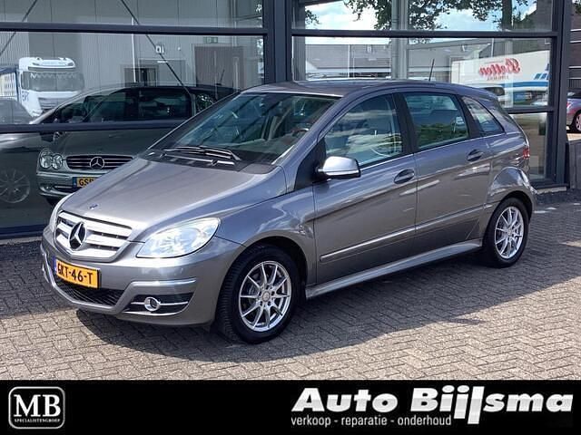Grijs Gebruikt 2009 Mercedes B170 MPV | € 6.995 (Iets duurder) - Afbeelding 1/4