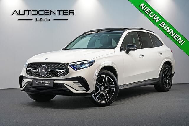 Wit Gebruikt 2024 Mercedes GLC300 AMG Line Premium Plus SUV | € 68.845 (Eerlijke prijs) - Afbeelding 1/4