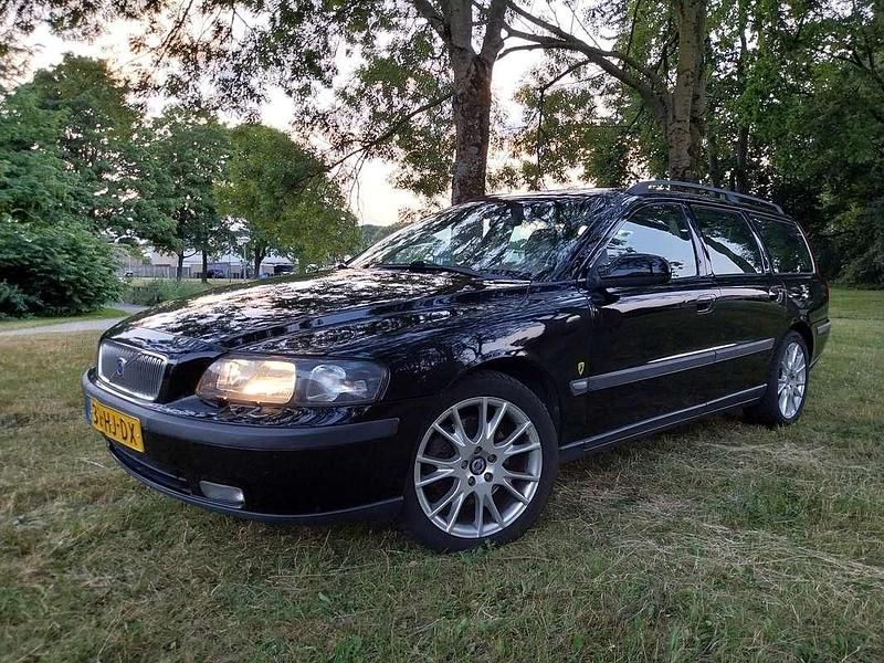 Zwart Gebruikt 2001 Volvo V70 Stationwagen | € 2.850 (Eerlijke prijs) - Afbeelding 1/4