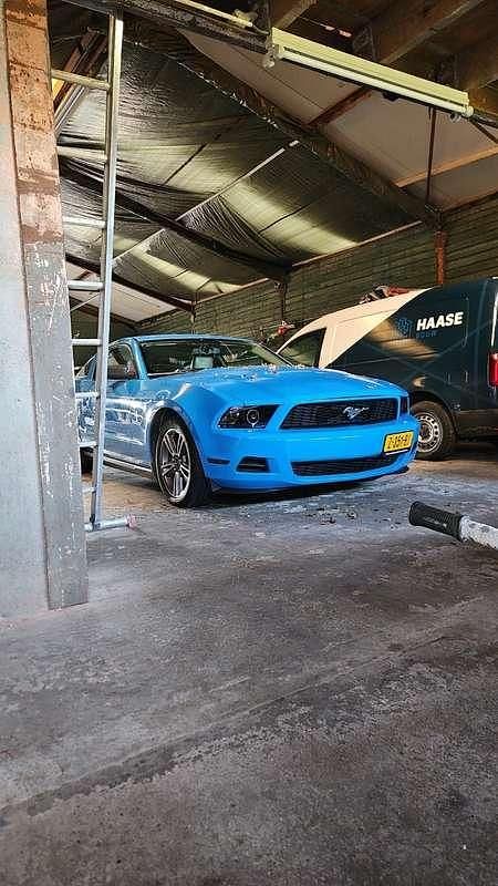 Blauw Gebruikt 2010 Ford Mustang Coupé | € 15.000 (Eerlijke prijs) - Afbeelding 1/4