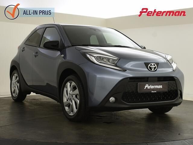 Grijs Gebruikt 2024 Toyota Aygo Edition Hatchback | € 18.899 (Eerlijke prijs) - Afbeelding 1/4