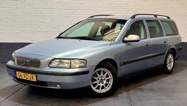 Grijs Gebruikt 2000 Volvo V70 Comfort Stationwagen | € 1.495 (Eerlijke prijs) - Afbeelding 1/4