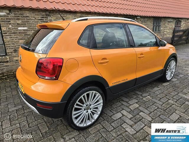 Occasion VW Polo Cross Comfortline 69 PK (50 kW) 2010 Oranje Hatchback