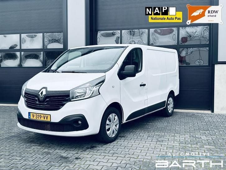 Wit Gebruikt 2019 Renault Trafic MPV | € 5.995 (Goede deal) - Afbeelding 1/4