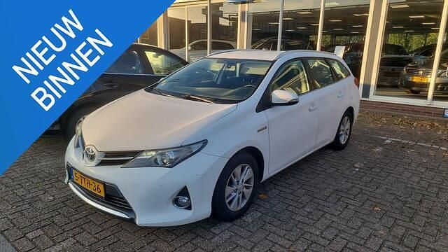 Wit Gebruikt 2014 Toyota Auris Touring Sports Stationwagen | € 8.990 (Goede deal) - Afbeelding 1/4