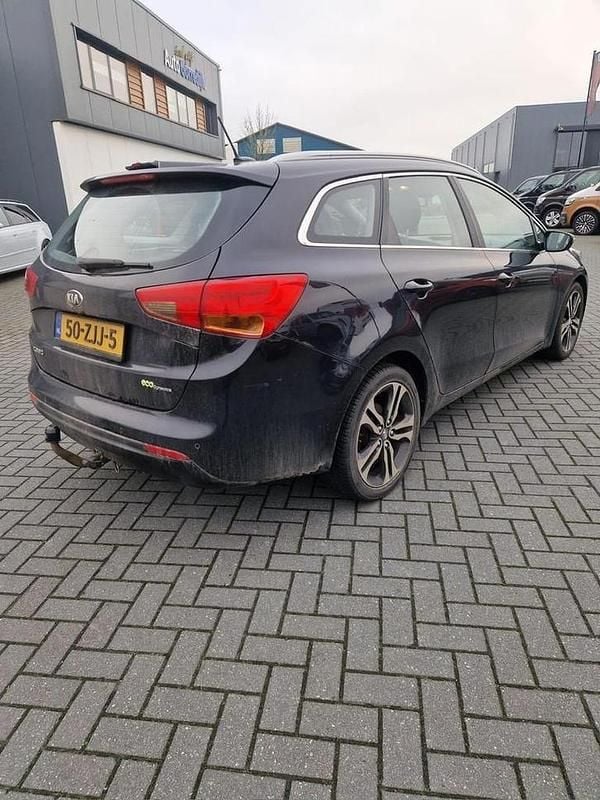 Occasion Kia Ceed Sportswagon Plus 135 PK (99 kW) 2012 Zwart Stationwagen