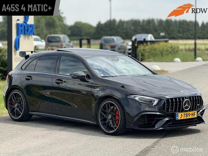 Zwart Gebruikt 2020 Mercedes A45 AMG AMG Hatchback | € 60.450 - Afbeelding 1/4