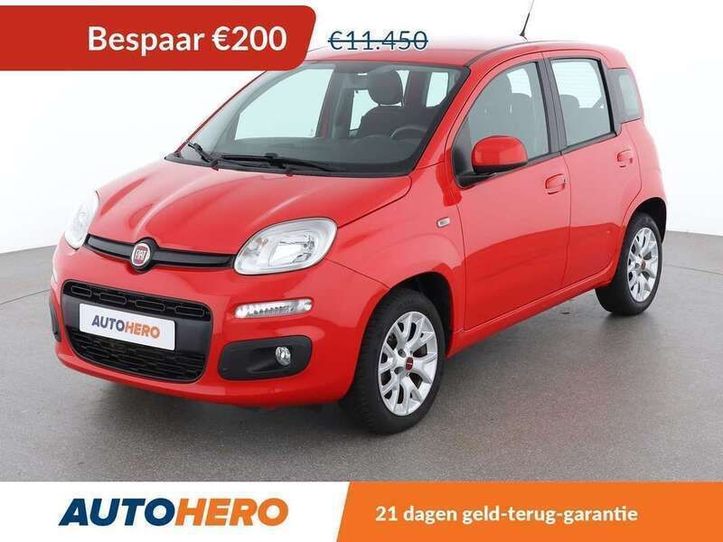 Rood Gebruikt 2018 Fiat Panda Lounge Hatchback | € 11.149 (Eerlijke prijs) - Afbeelding 1/3