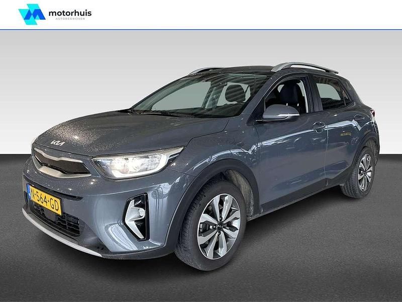 Grijs Occasion 2021 Kia Stonic SUV | € 14.995 (Goede deal) - Afbeelding 1/4