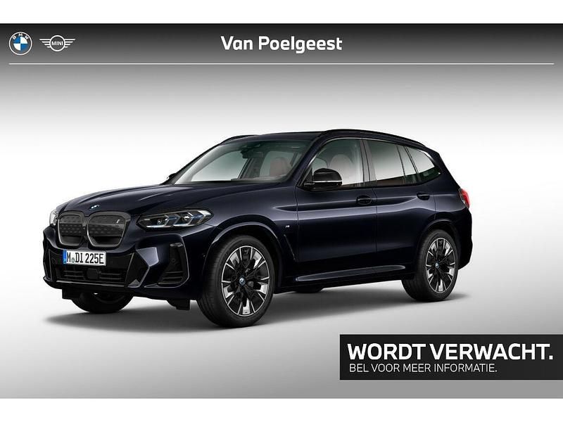 M carbonschwarz Gebruikt 2022 BMW iX3 Comfort Edition SUV | € 41.900 (Iets duurder) - Afbeelding 1/2