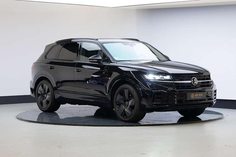 Zwart Gebruikt 2023 VW Touareg R SUV | € 72.950 (Super prijs) - Afbeelding 1/4