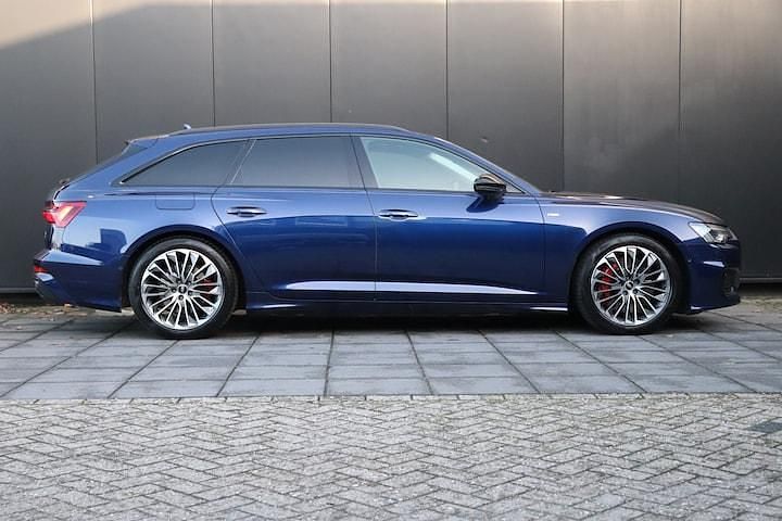 Occasion Audi A6 Competition 2021 Blauw (metallic) Stationwagen
