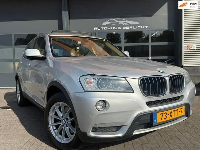 Grijs Gebruikt 2011 BMW X3 Executive SUV | € 12.490 (Eerlijke prijs) - Afbeelding 1/4