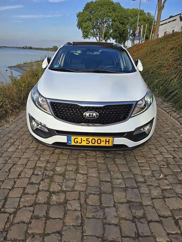 Wit Gebruikt 2015 Kia Sportage SUV | € 12.000 (Eerlijke prijs) - Afbeelding 1/4