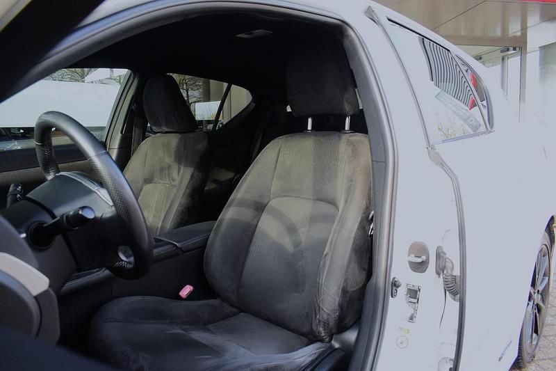 Occasion Lexus CT200h Business Edition 2020 Wit Hatchback