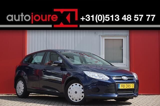 Blauw Gebruikt 2013 Ford Focus Trend Hatchback | € 3.450 (Eerlijke prijs) - Afbeelding 1/4