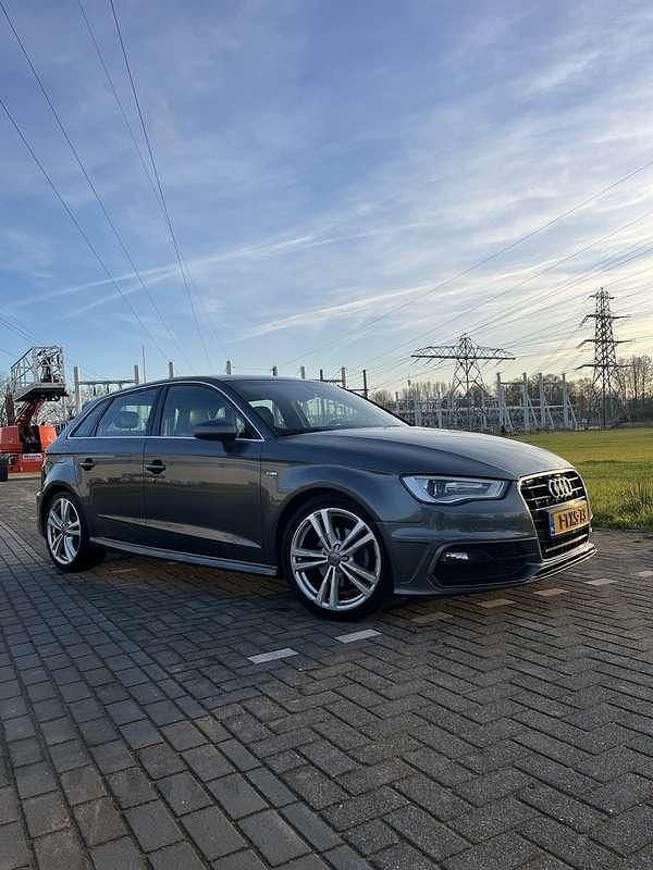 Grijs Gebruikt 2014 Audi A3 Proline Hatchback | € 8.000 (Goede deal) - Afbeelding 1/4
