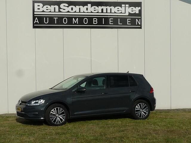 Grijs Gebruikt 2018 VW Golf VII Trendline Hatchback | € 13.850 (Eerlijke prijs) - Afbeelding 1/4