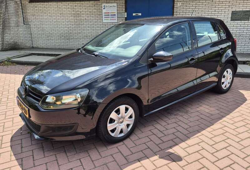 Zwart Gebruikt 2012 VW Polo Hatchback | € 3.000 (Super prijs) - Afbeelding 1/4