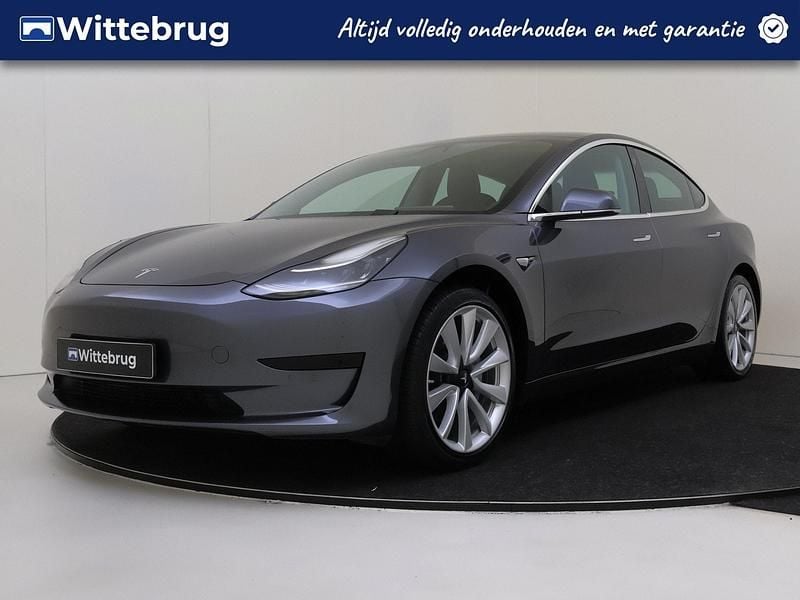 Grijs Gebruikt 2020 Tesla Model 3 Standard Range Sedan | € 24.925 (Eerlijke prijs) - Afbeelding 1/3