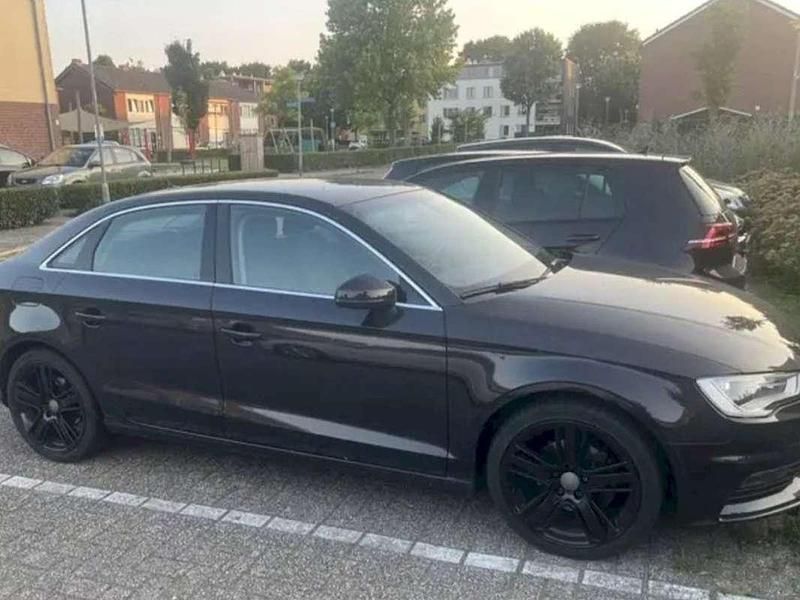 Zwart Gebruikt 2014 Audi A3 Sedan | € 7.000 - Afbeelding 1/2