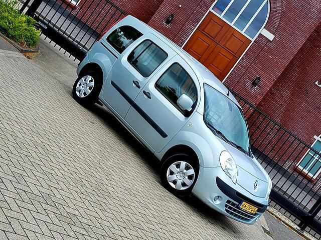 Occasion Renault Kangoo Expression 106 PK (77 kW) 2008 Grijs MPV