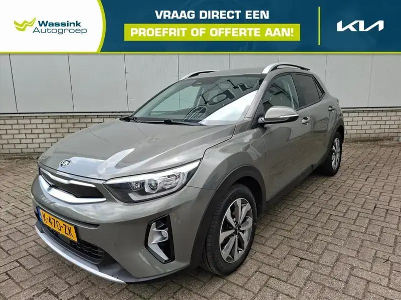 Groen Gebruikt 2021 Kia Stonic SUV | € 18.390 (Eerlijke prijs) - Afbeelding 1/4