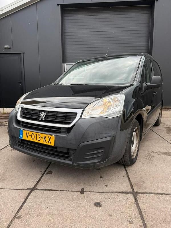 Occasion 2018 Peugeot Partner MPV | € 8.249 (Goede deal) - Afbeelding 1/4