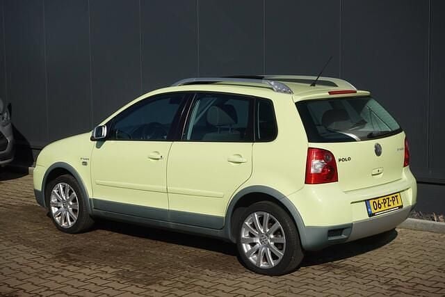 Occasion VW Polo 101 PK (74 kW) 2005 Geel Hatchback