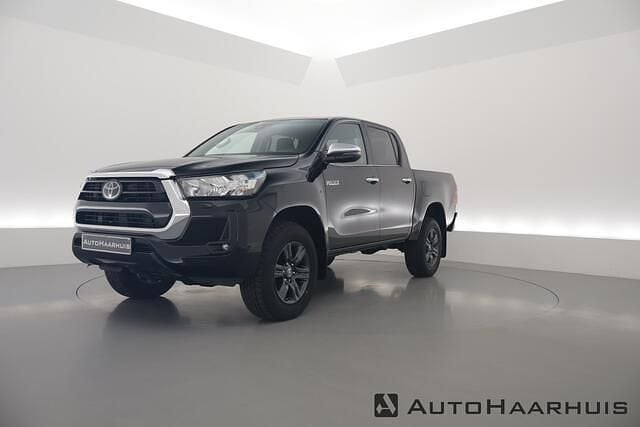 Zwart Gebruikt 2024 Toyota HiLux Pickup | € 44.450 (Iets duurder) - Afbeelding 1/3