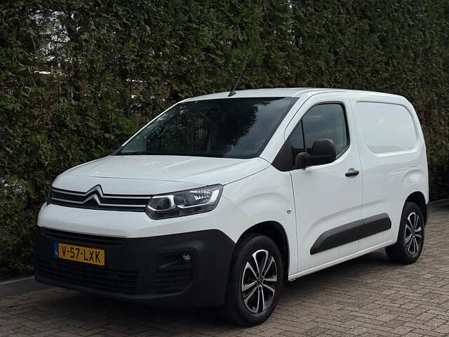 Wit Gebruikt 2022 Citroën Berlingo PureTech MPV | € 19.890 (Super prijs) - Afbeelding 1/4
