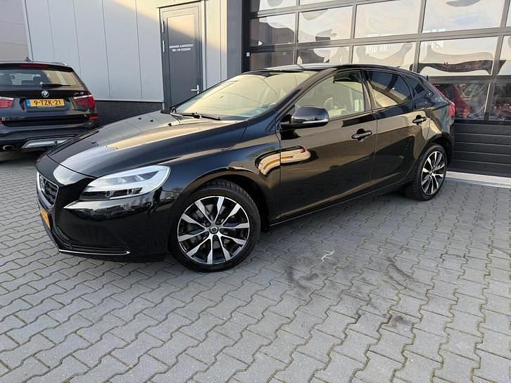 Occasion Volvo V40 Dynamic 152 PK (111 kW) 2018