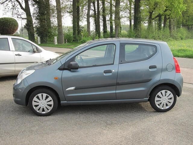 Occasion Suzuki Alto 68 PK (50 kW) 2010 Grijs Hatchback