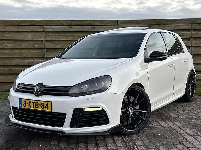 Wit Gebruikt 2011 VW Golf VI R Hatchback | € 13.995 (Duur) - Afbeelding 1/4