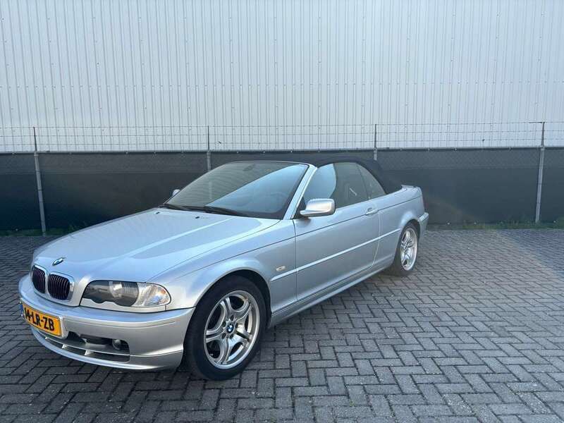 Grijs Gebruikt 2003 BMW 320 Cabriolet Executive Cabriolet | € 8.450 (Goede deal) - Afbeelding 1/4