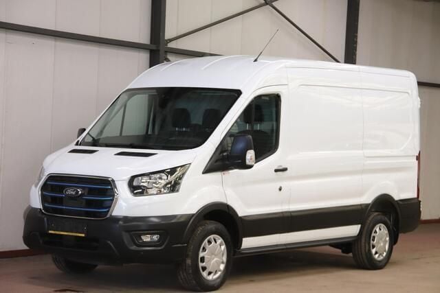 Wit Gebruikt 2024 Ford E-Transit Trend Van | € 40.900 (Goede deal) - Afbeelding 1/4