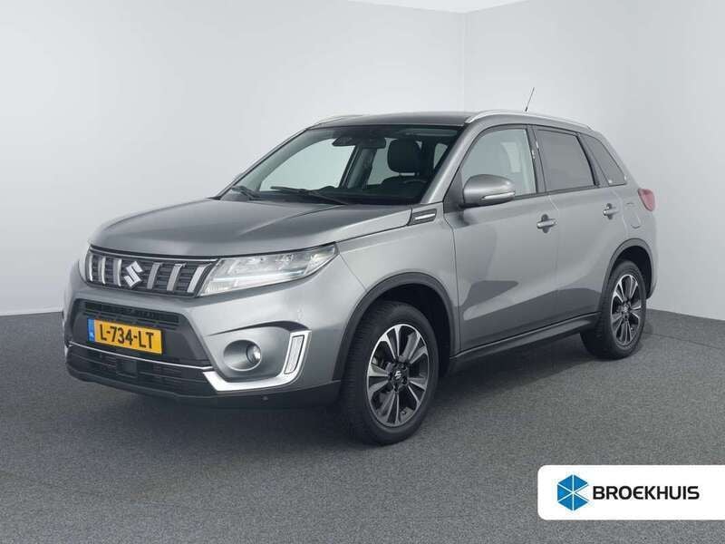 Grijs Gebruikt 2021 Suzuki Vitara Style SUV | € 21.900 (Eerlijke prijs) - Afbeelding 1/4