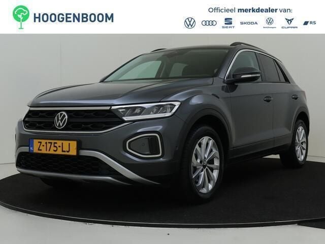 Grijs Gebruikt 2024 VW T-Roc Edition SUV | € 25.950 (Goede deal) - Afbeelding 1/4