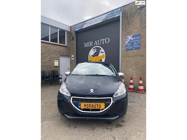 Grijs Gebruikt 2015 Peugeot 208 Hatchback | € 3.999 (Eerlijke prijs) - Afbeelding 1/4