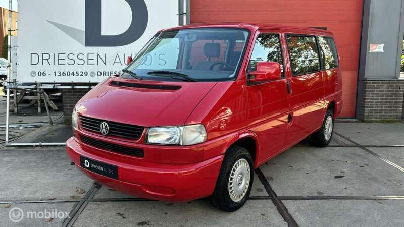 Rood Gebruikt 1997 VW Caravelle MPV | € 15.945 - Afbeelding 1/4