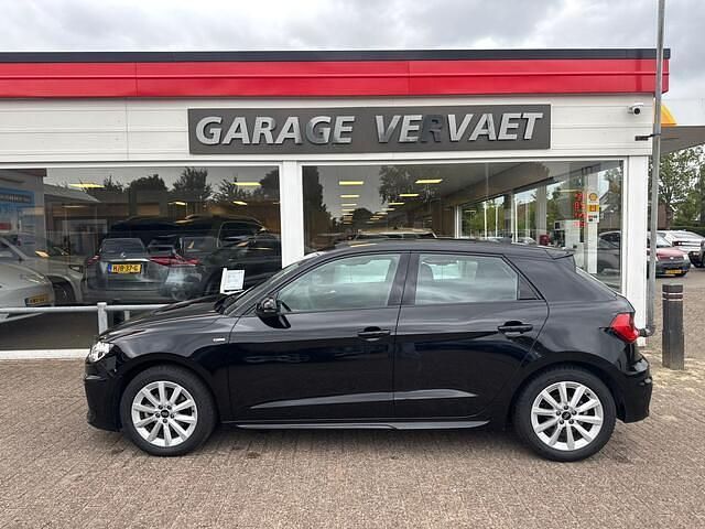 Hatchback Gebruikt 2024 Audi A1 Sportback Proline Hatchback | € 26.950 (Eerlijke prijs) - Afbeelding 1/3