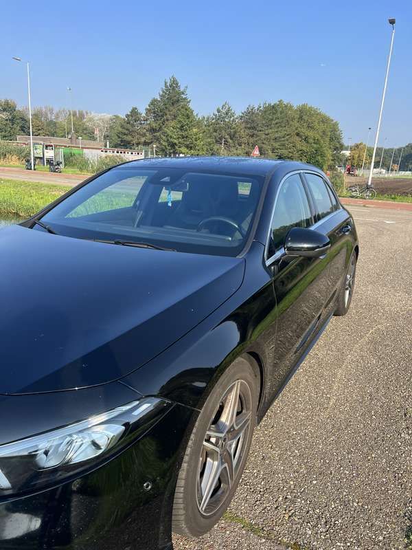 Zwart Gebruikt 2020 Mercedes A180 AMG Stationwagen | € 18.500 (Super prijs) - Afbeelding 1/4
