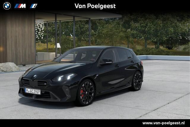 Zwart Nieuw 2024 BMW M135 M Sport Hatchback | € 87.618 - Afbeelding 1/4