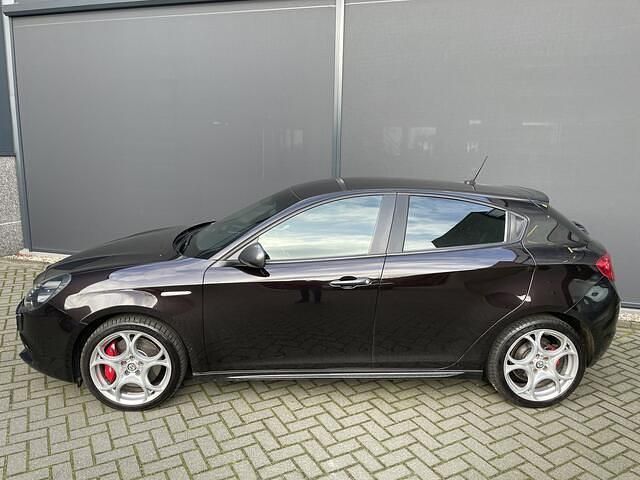 Occasion Alfa Romeo Giulietta Super 170 PK (125 kW) 2017 Zwart Hatchback